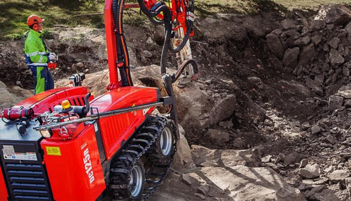 Roter Bagger Pentair | Seacon Logistics